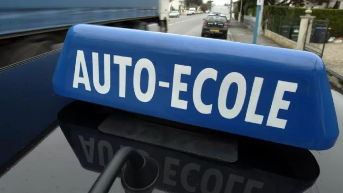 Loi Macron : les auto-écoles de Lyon dans la rue ce lundi