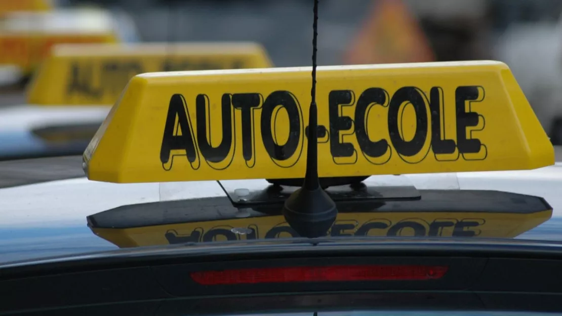 Réforme du permis de conduire : les auto-écoles manifestent ce lundi à Lyon