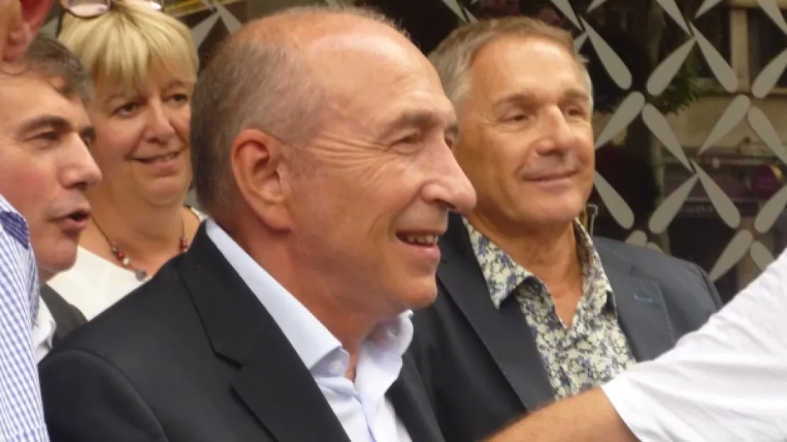 Collomb : "J'ai toujours le téléphone auprès de moi!"