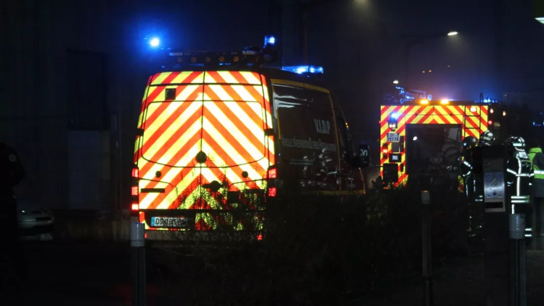Deux blessés dans un incendie près de Lyon