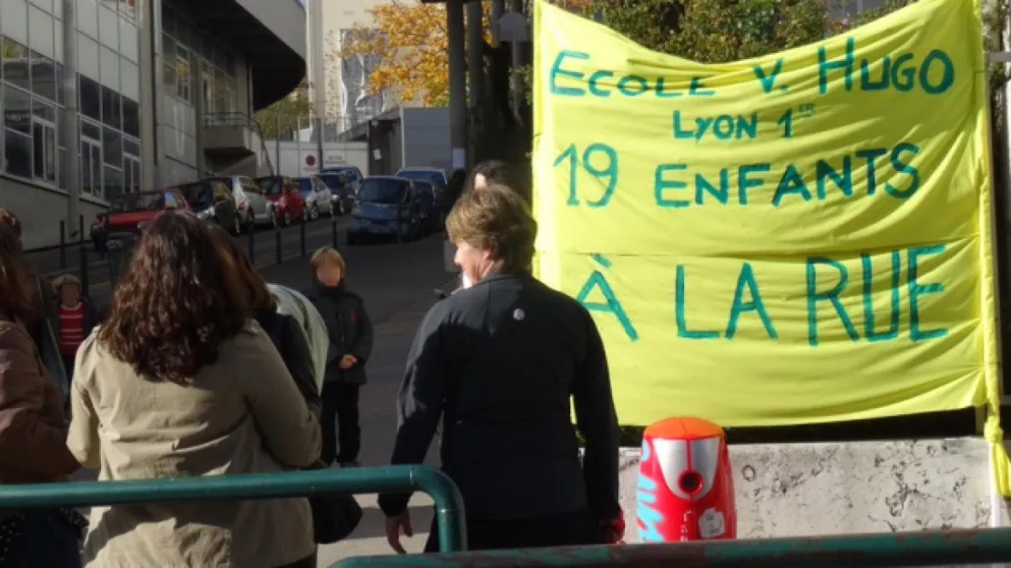 Le collectif "Jamais sans toit" poursuit sa mobilisation pour les élèves sans domicile à Lyon