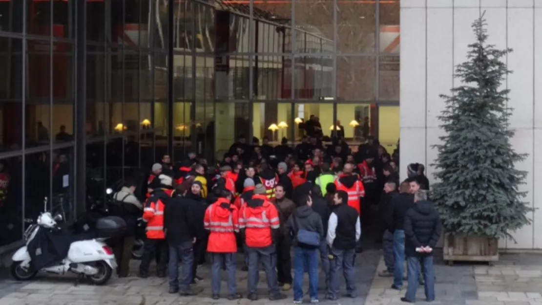 Retraite et Métropole : les égoutiers du Grand Lyon ont manifesté