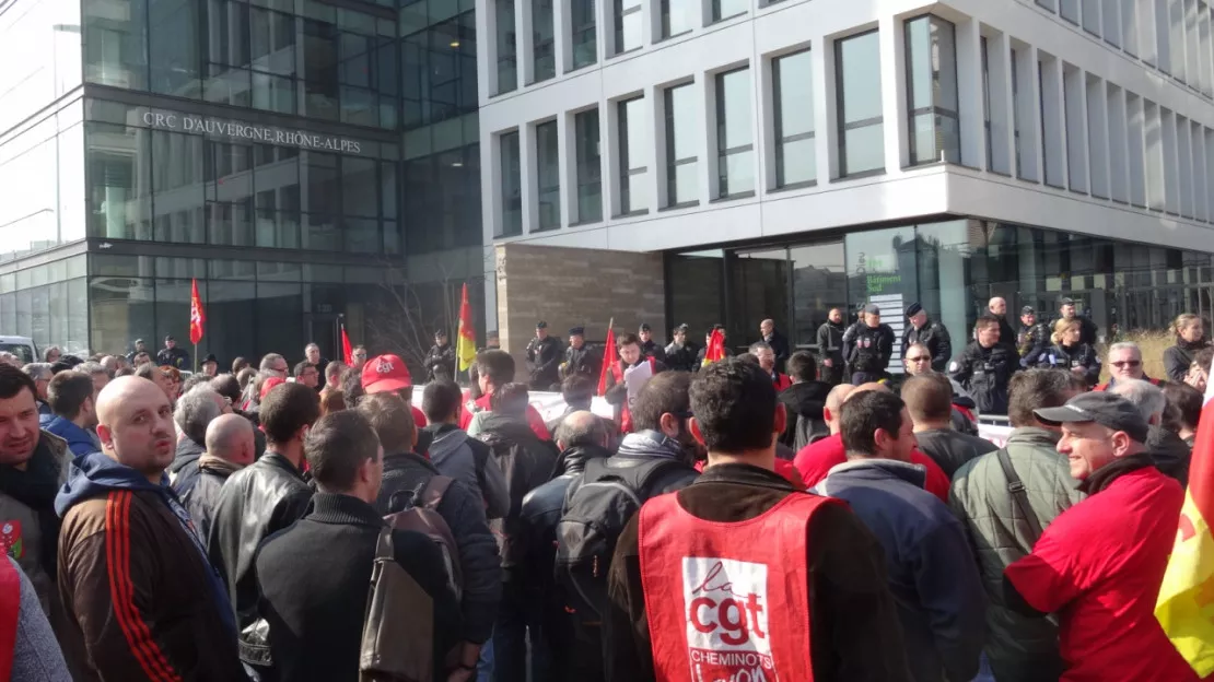 Epinglés par la Cour des comptes, 170 cheminots ont manifesté à Lyon