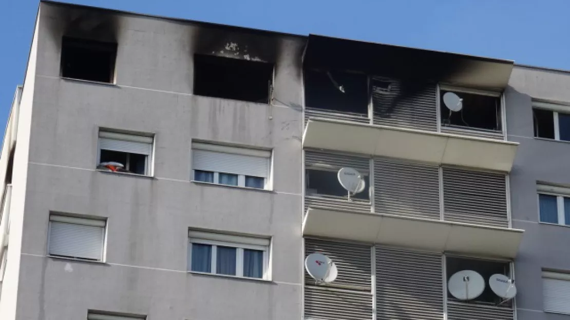 Villeurbanne : violent incendie dans un immeuble de 13 étages