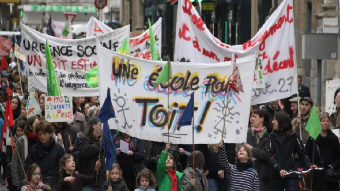 Lyon : 350 personnes à la manifestation du collectif "Jamais sans Toit"