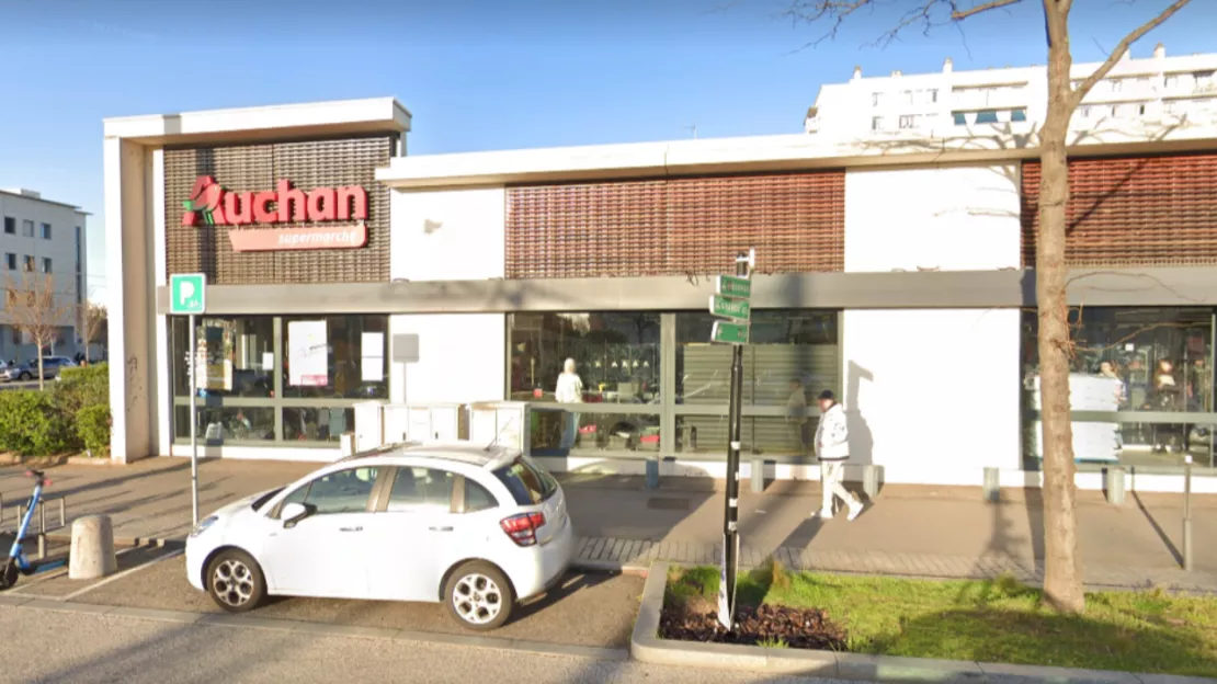 Manque d'hygiène : fermeture administrative pour un supermarché Auchan de Lyon