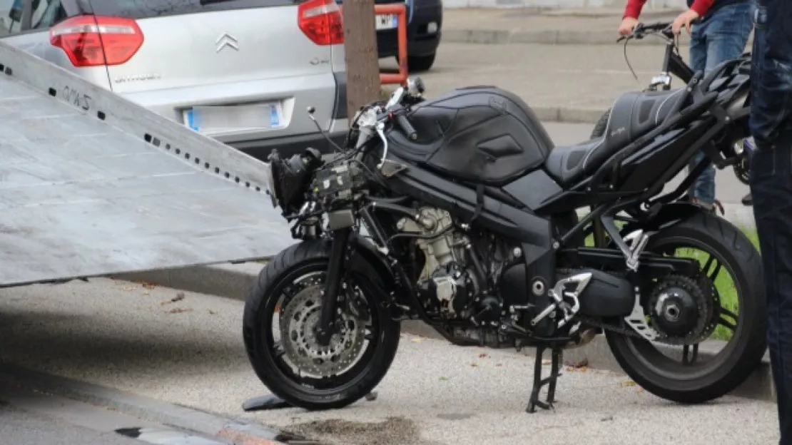 Collision moto-piéton à Lyon : les deux victimes dans un état grave