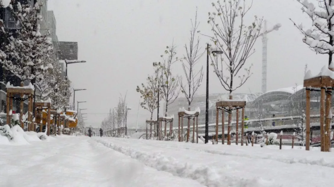 32 départements ont été placés en alerte orange à la neige jusqu'à samedi 16h par Météo France