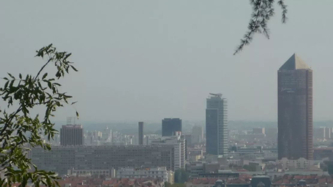 Beau temps et pollution à Lyon