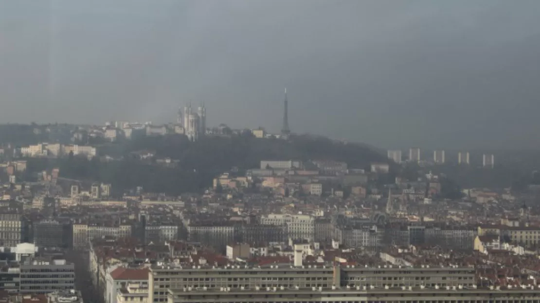 Pollution : le niveau d’information encore maintenu à Lyon