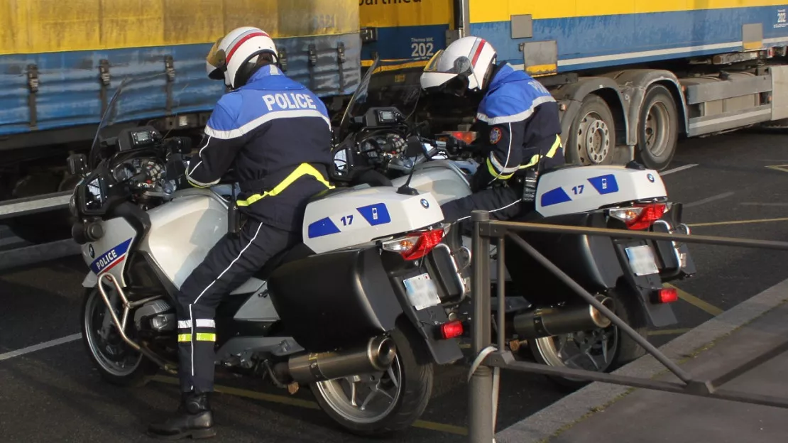 Poursuivi par la police, un jeune chute de son scooter et se tue à Saint-Priest