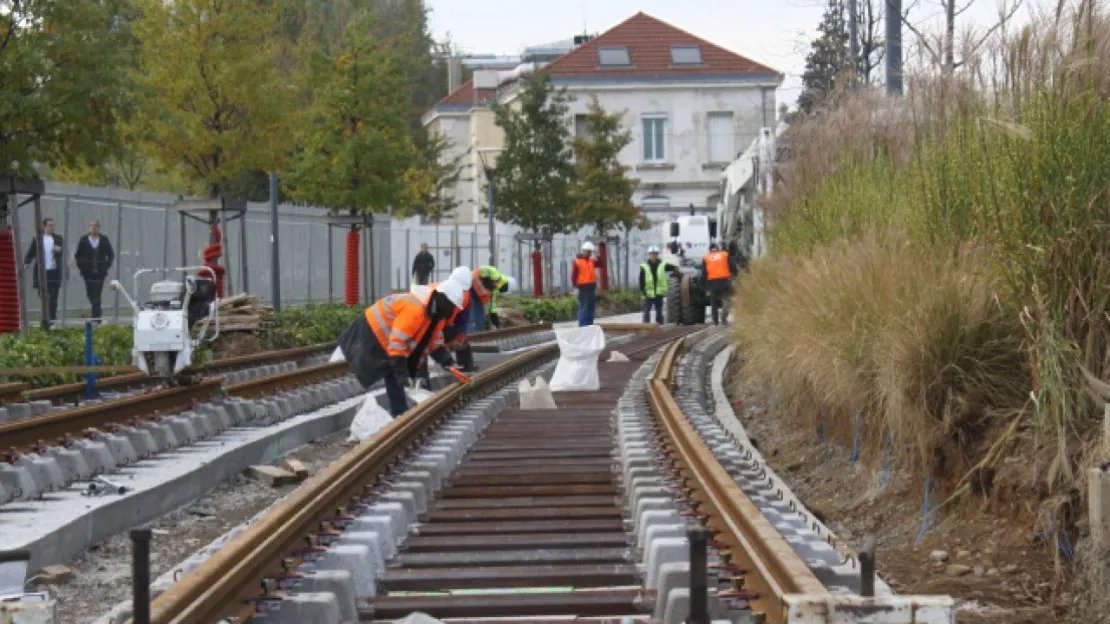 Une trentaine de maires et 550 élus contestent le tracé du contournement ferroviaire de Lyon