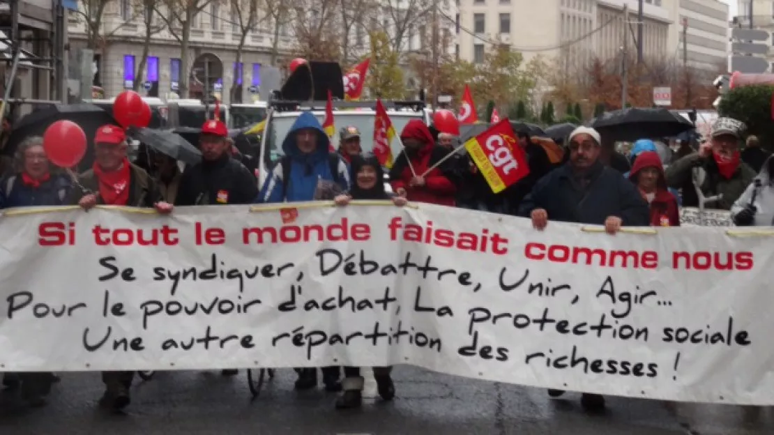 Lyon : 200 retraités manifestent pour dénoncer la baisse de leur pouvoir d'achat