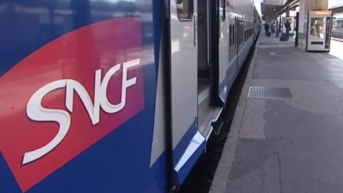 SNCF : le Wi-Fi gratuit arrive dans les TGV, à commencer par la ligne Paris-Lyon en 2016