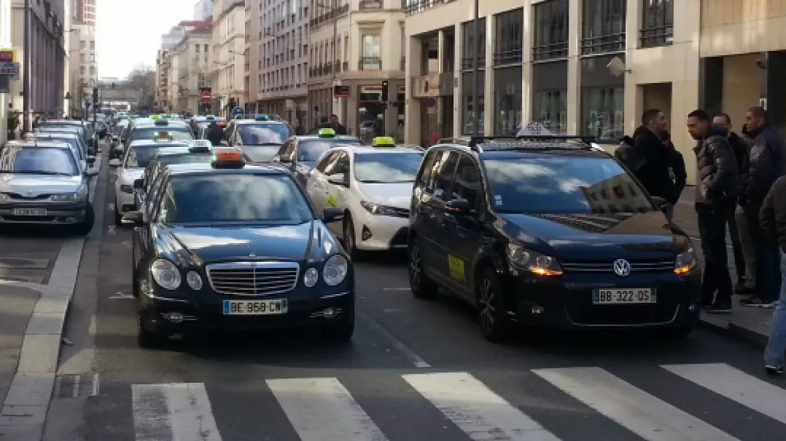 Parc OL-UBER : les taxis lyonnais satisfaits