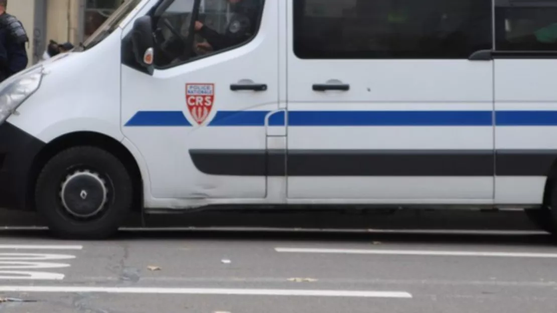 Un CRS lyonnais se suicide en région parisienne