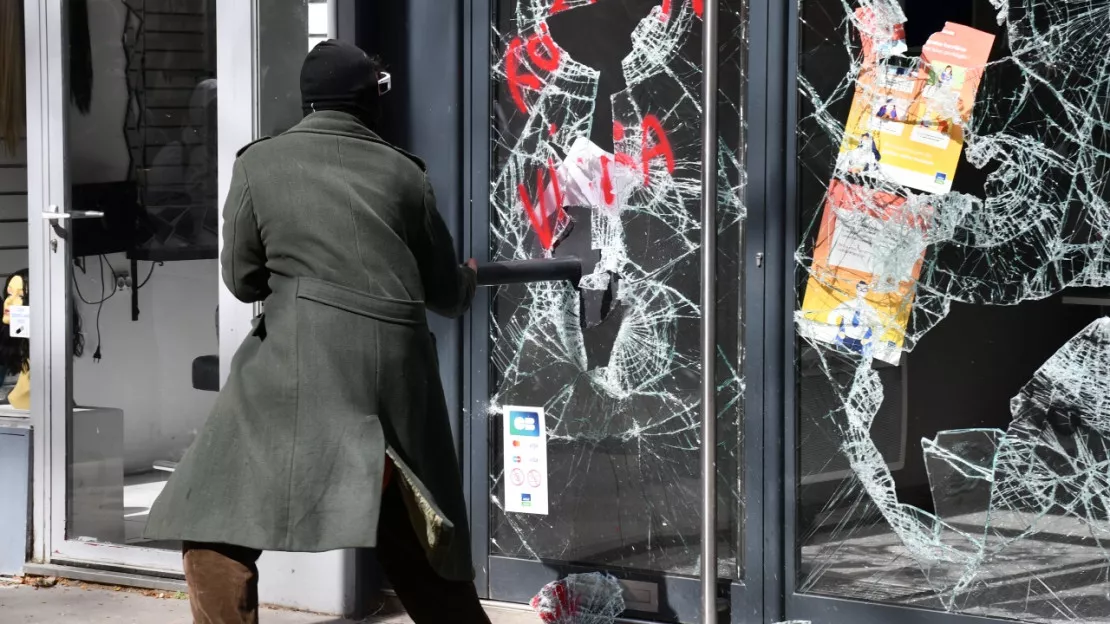 Un homme envoyé en prison pour avoir pillé un magasin à Lyon