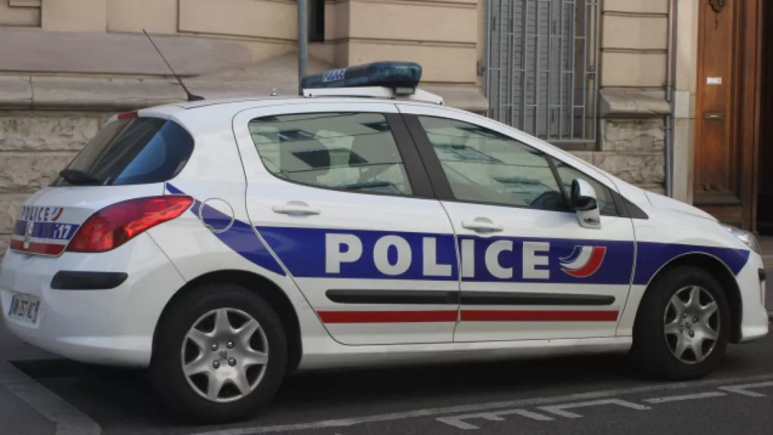 Eurotunnel : Cazeneuve annonce la venue de 120 policiers supplémentaires