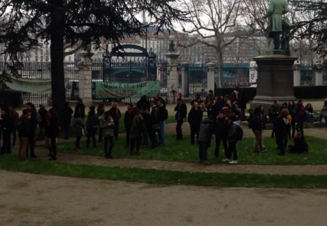 Université Lyon 2 : le sort des douze étudiants étrangers en suspens