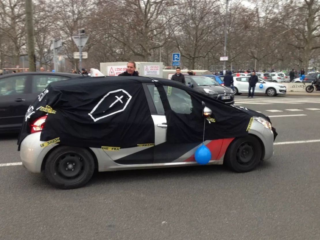 Lyon : après leur manifestation, les moniteurs d’auto-école ne sont "toujours pas satisfaits"