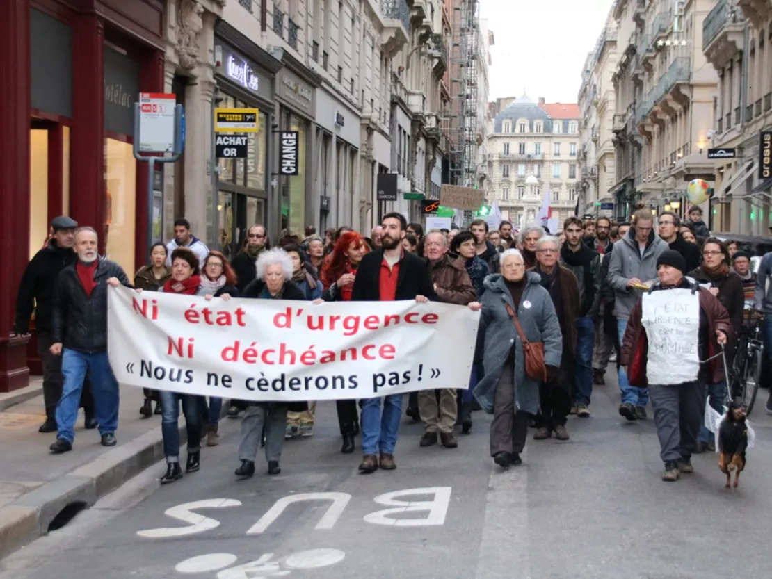 Lyon : la manif contre l'état d'urgence réunit 800 personnes