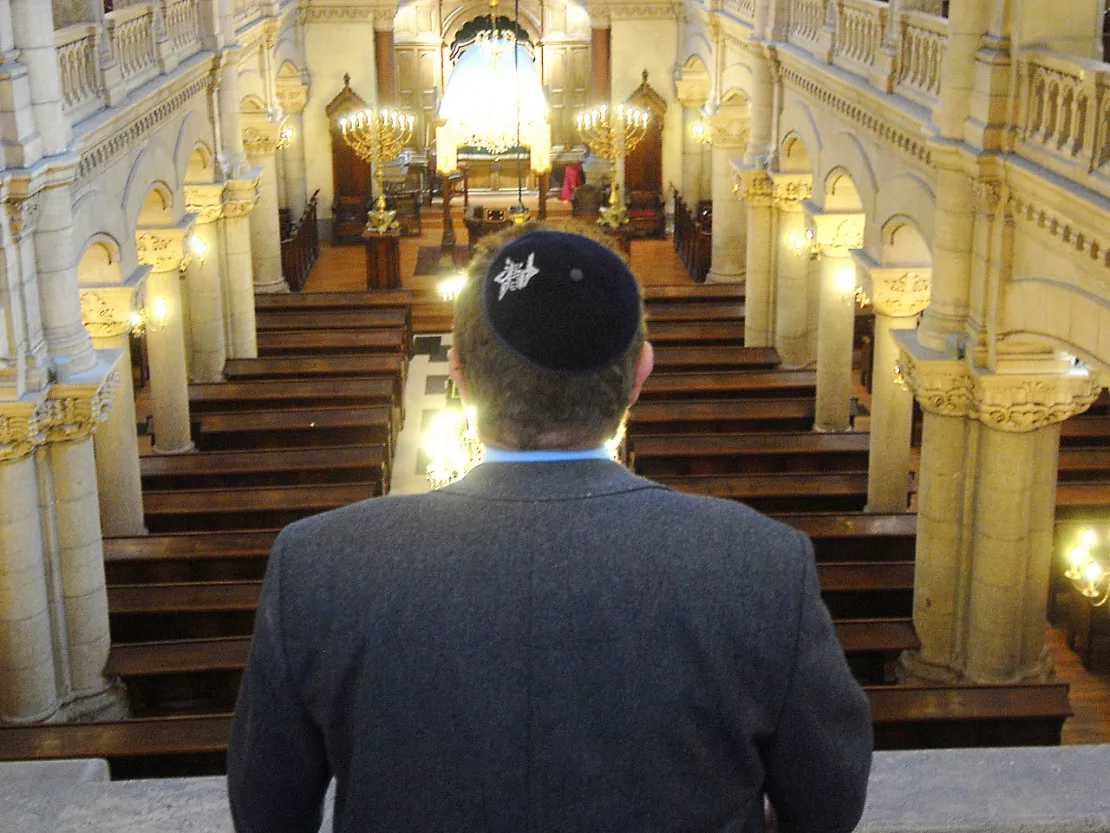 Pour le grand rabbin de Lyon, enlever sa kippa n’est pas une solution