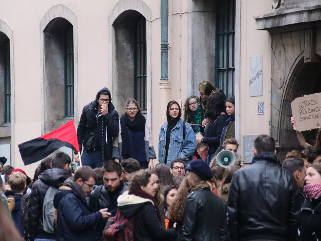 Loi Travail : l'université Lyon 2 fermée, le lycée Ampère bloqué