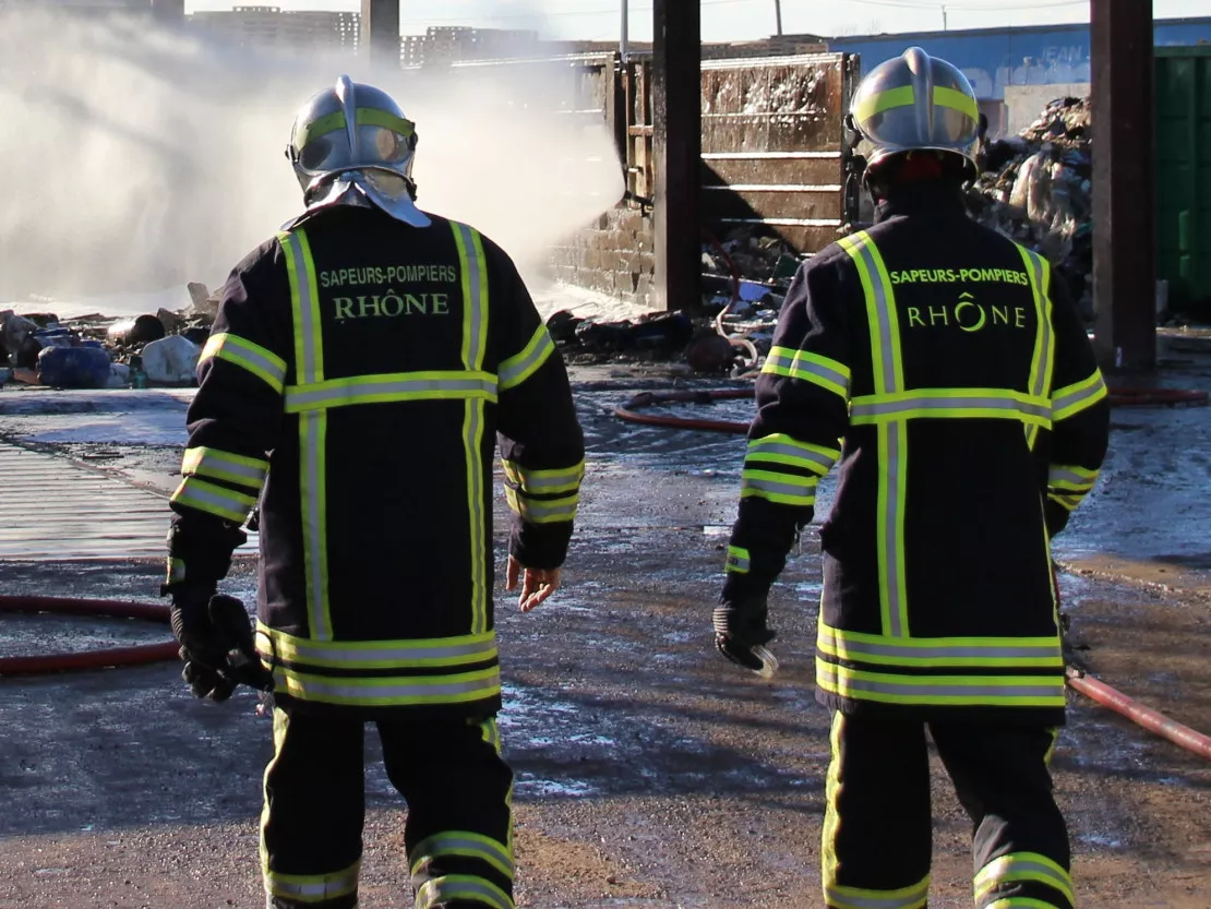 Une explosion et un feu de cuve au programme d’un exercice de sécurité à Décines