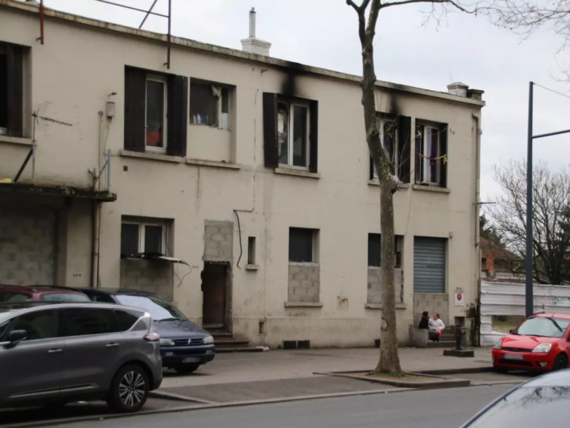 Des Roms évacués d’un squat à Villeurbanne