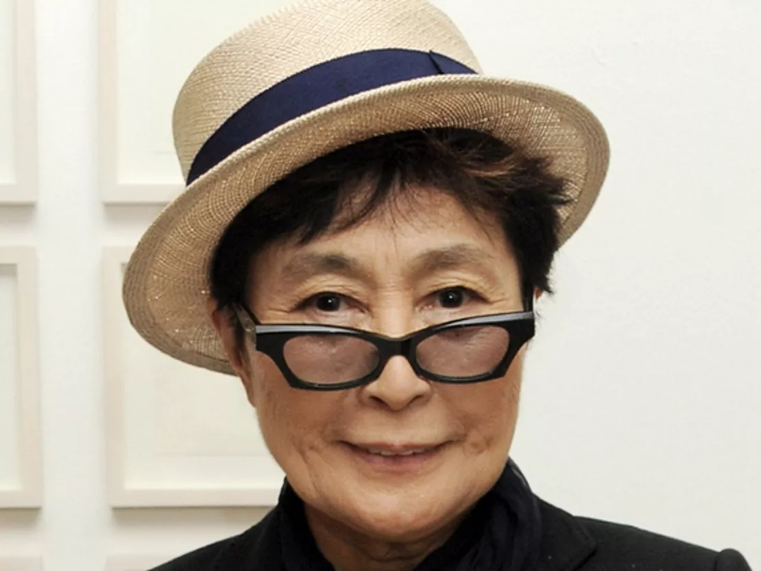 En convalescence, Yoko Ono reporte sa visite à Lyon