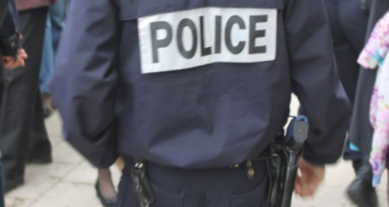 Interpellation : de la drogue et des armes saisis chez un dealer à Bron Interpellation : de la drogue et des armes saisis chez un dealer à Bron