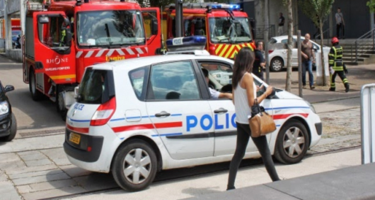 Un homme agresse deux agents TCL à Lyon Un homme agresse deux agents TCL à Lyon