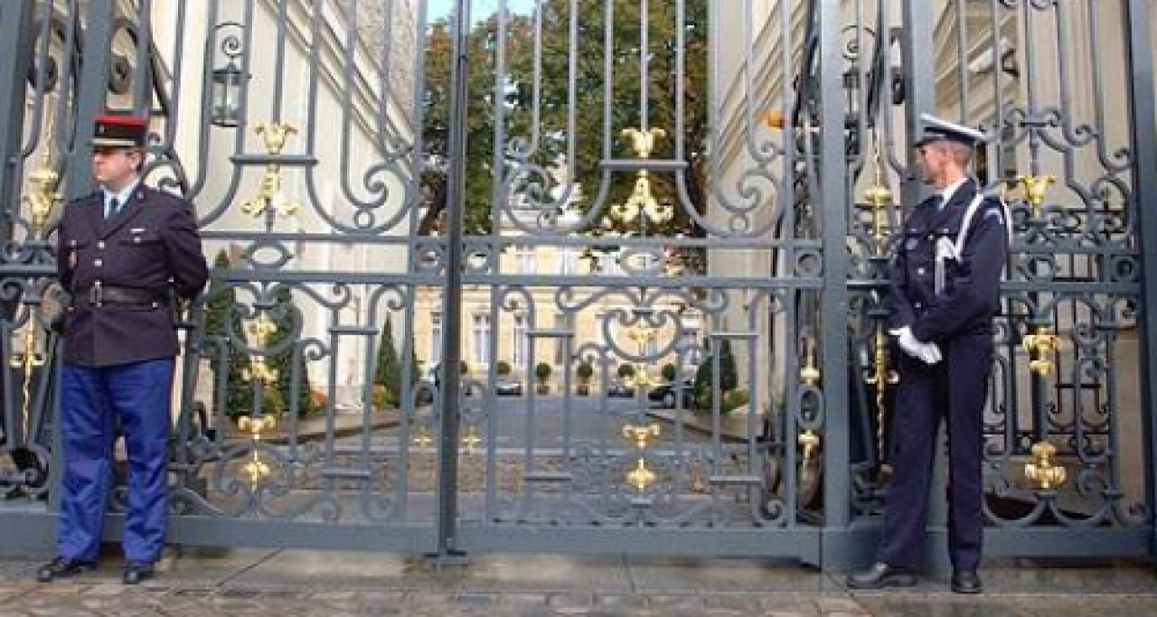 Un SDF harcèle un haut fonctionnaire du ministère de l'Intérieur, il est interné Un SDF harcèle un haut fonctionnaire du ministère de l'Intérieur, il est interné