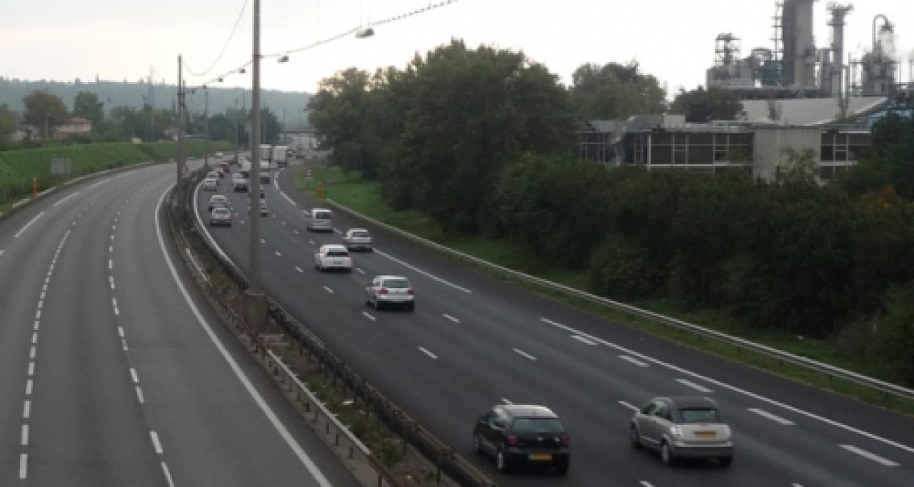 Un accident de la route à Givors fait deux blessés dont un grave Un accident de la route à Givors fait deux blessés dont un grave