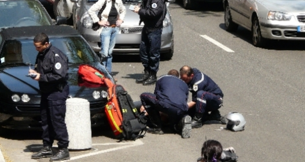 Bron : les occupants de la voiture à l’origine de la mort d’un motard se sont rendus Bron : les occupants de la voiture à l’origine de la mort d’un motard se sont rendus