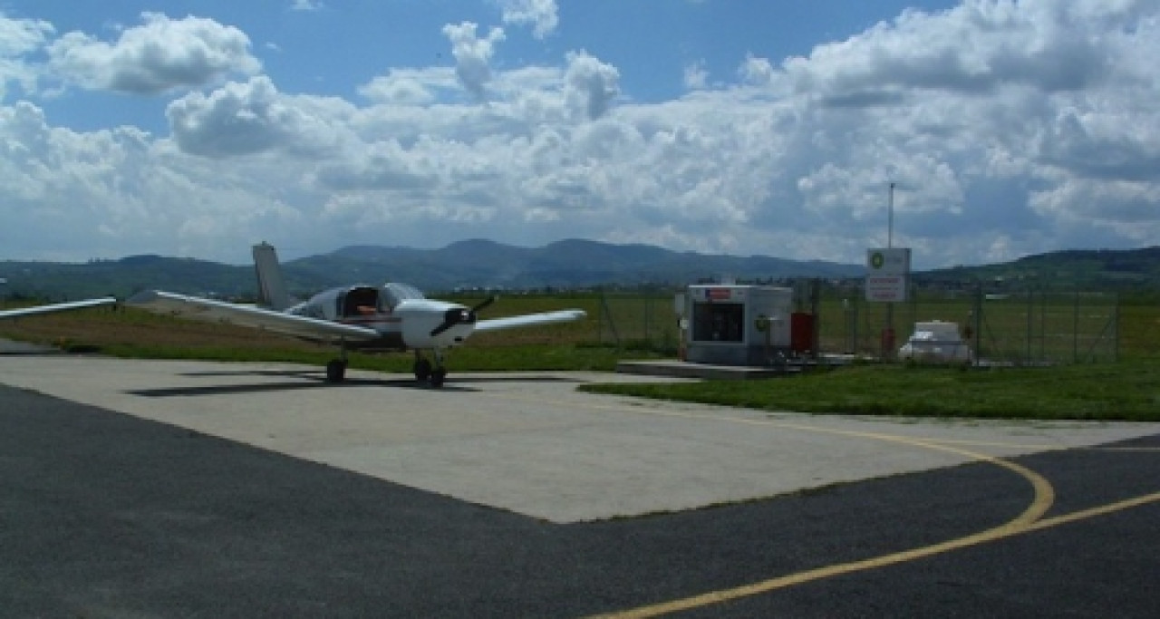 Crash d’un petit avion parti de Bron : deux morts Crash d’un petit avion parti de Bron : deux morts