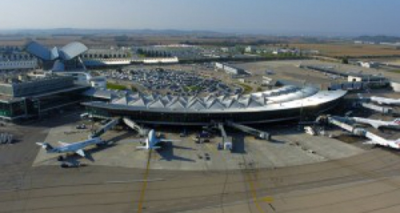 Grève des contrôleurs aériens : de possibles perturbations à Lyon Grève des contrôleurs aériens : de possibles perturbations à Lyon