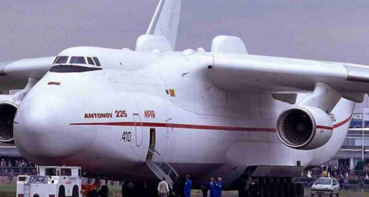 Le plus gros avion du monde s'est posé à Lyon Saint-Exupéry en provenance de Bamako Le plus gros avion du monde s'est posé à Lyon Saint-Exupéry en provenance de Bamako