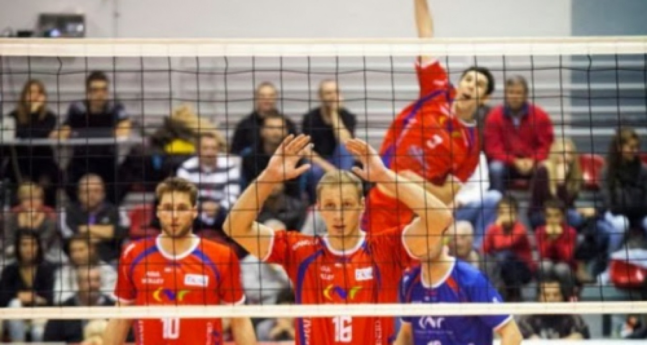 L’ASUL Lyon Volley battu par Tours (3-2) L’ASUL Lyon Volley battu par Tours (3-2)