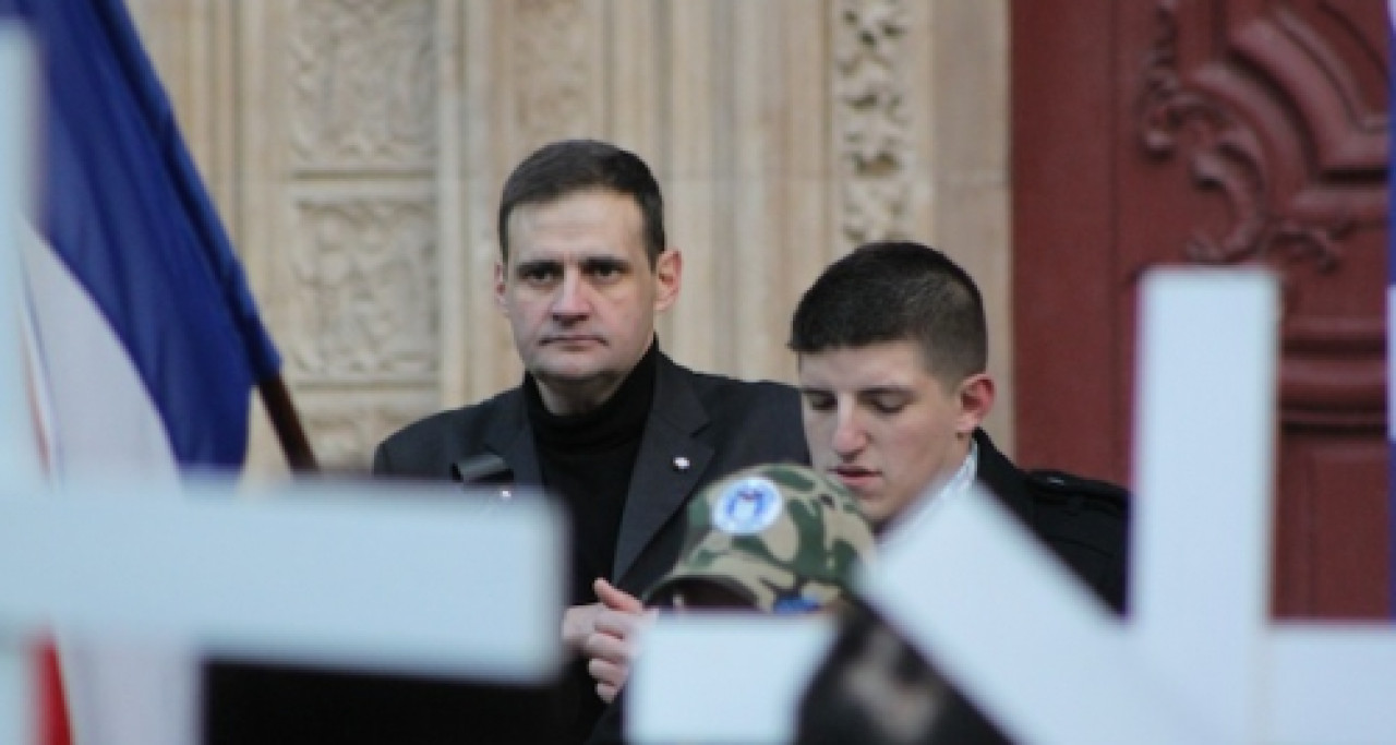 Privés de leurs groupes d’extrême-droite, Gabriac et Benedetti réactivent "Jeune nation" Privés de leurs groupes d’extrême-droite, Gabriac et Benedetti réactivent "Jeune nation"