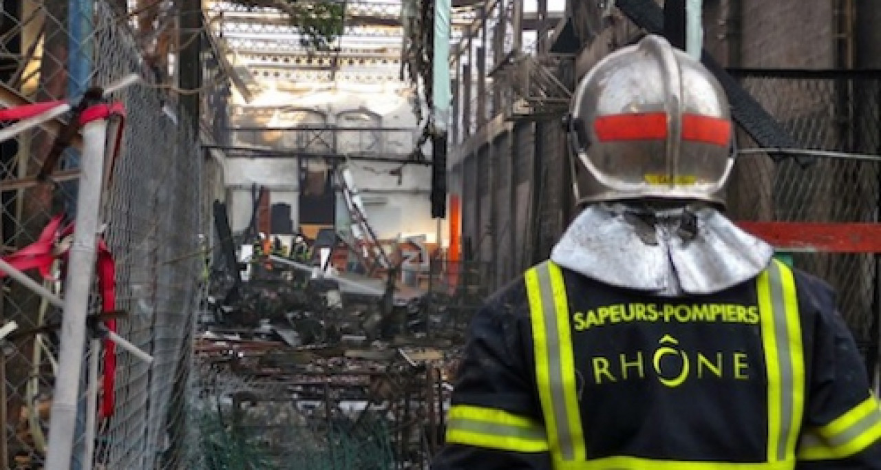 Incendie à Corbas : les pompiers sont encore intervenus Incendie à Corbas : les pompiers sont encore intervenus