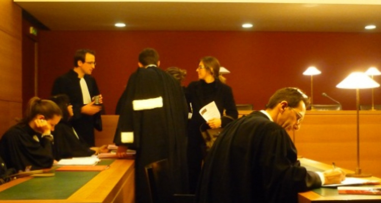 Une manifestation à Lyon contre le verdict du procès des "tournantes" Une manifestation à Lyon contre le verdict du procès des "tournantes"