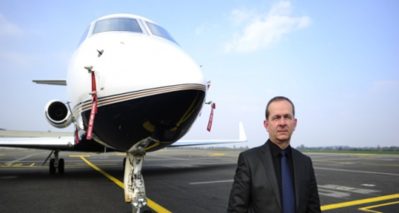 L'aéroport de Lyon-Bron a un nouveau directeur L'aéroport de Lyon-Bron a un nouveau directeur