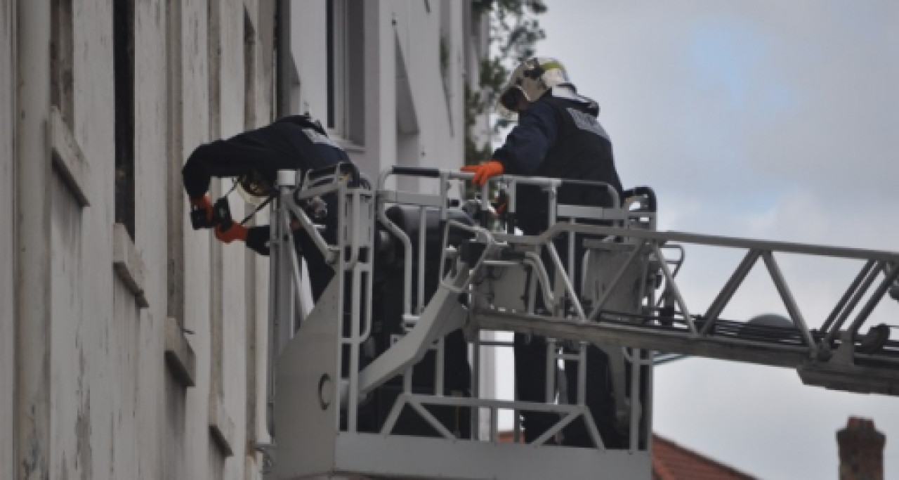 Incendie dans un squat du 8e arrondissement : pas d’autres victimes dans les décombres Incendie dans un squat du 8e arrondissement : pas d’autres victimes dans les décombres