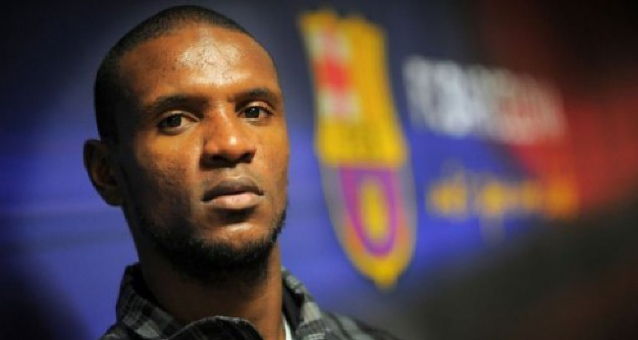 Eric Abidal tiendra une conférence de presse jeudi sur son avenir au Barça Eric Abidal tiendra une conférence de presse jeudi sur son avenir au Barça