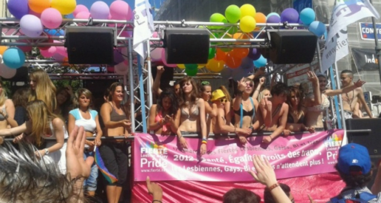 Lyon : la Gay Pride a réuni entre 9000 et 15 000 personnes Lyon : la Gay Pride a réuni entre 9000 et 15 000 personnes