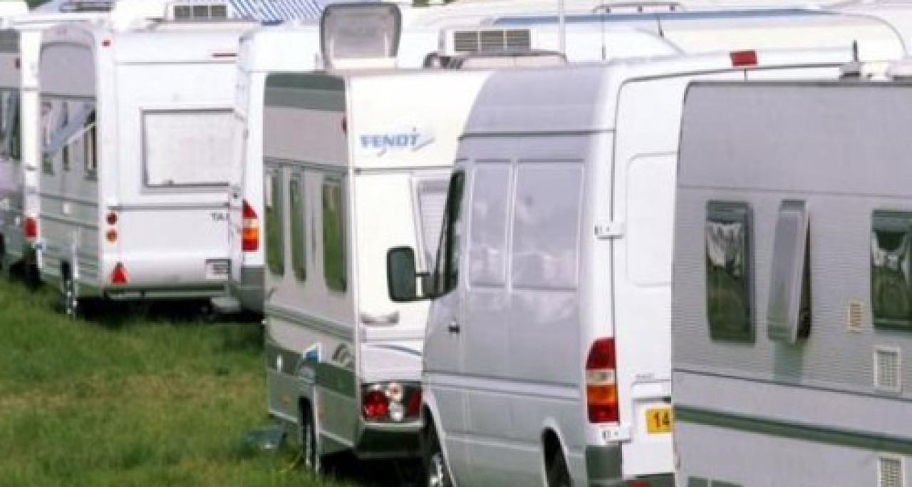 Une centaine de caravanes installées au parc de Miribel-Jonage Une centaine de caravanes installées au parc de Miribel-Jonage
