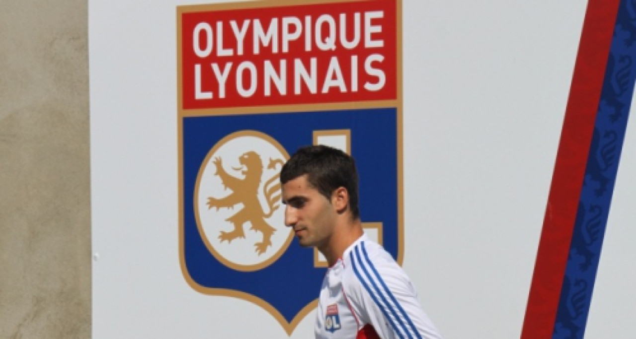 Maxime Gonalons confirme qu’il sera encore bien lyonnais la saison prochaine Maxime Gonalons confirme qu’il sera encore bien lyonnais la saison prochaine