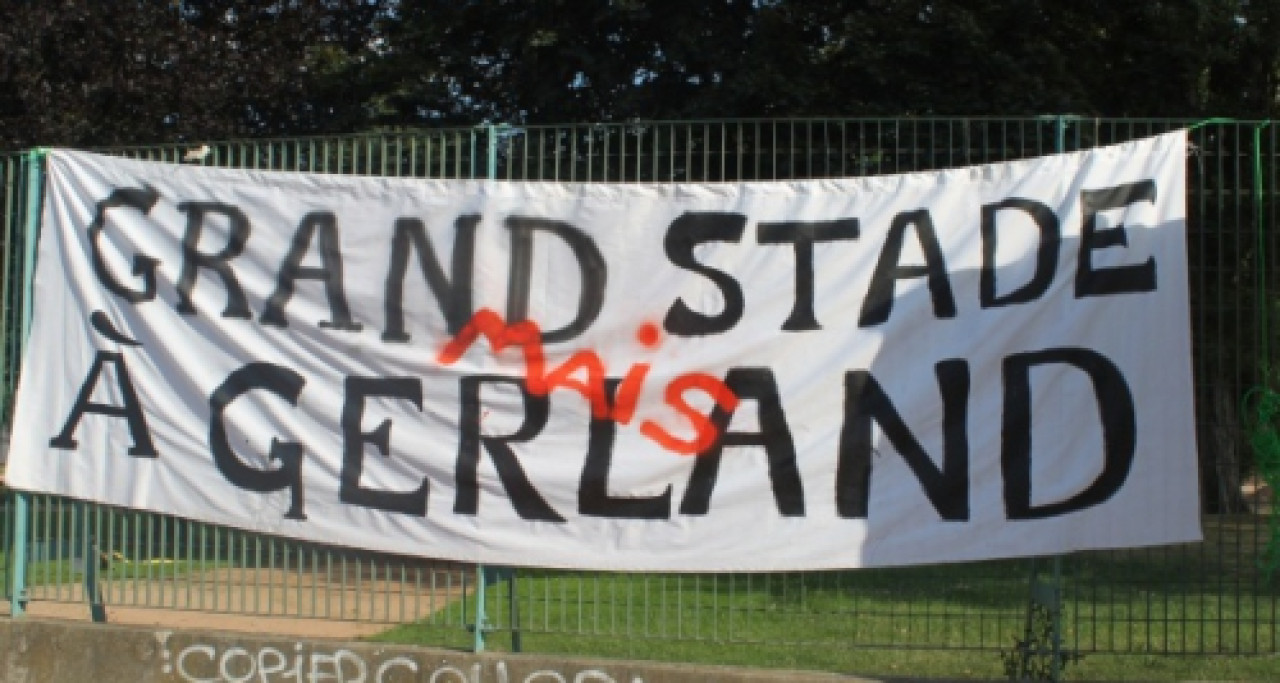 Corrompu(e)(s) : le Grand Stade en question à Lyon