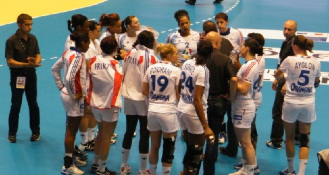 Les handballeuses françaises chutent face au Monténégro Les handballeuses françaises chutent face au Monténégro